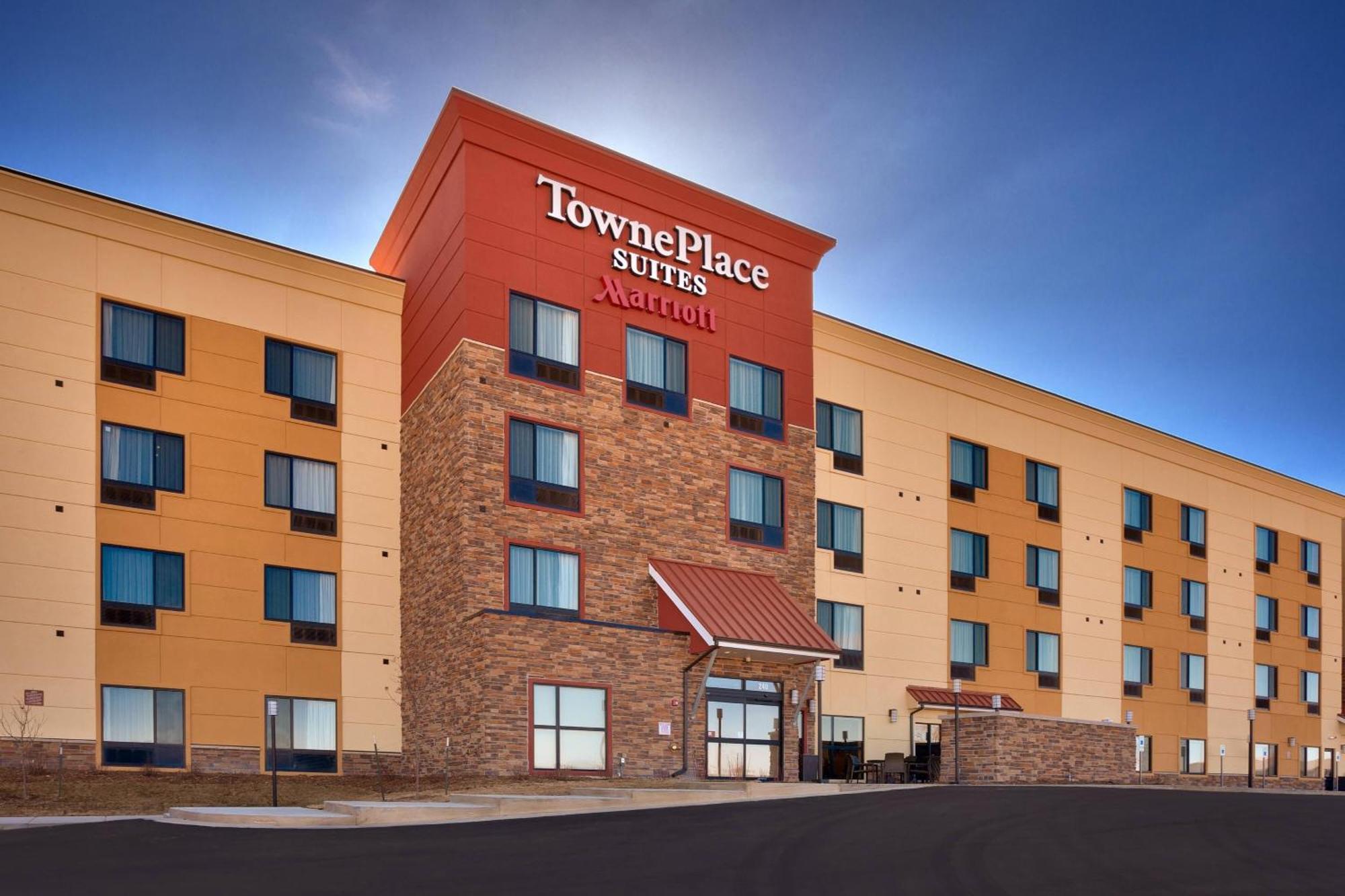 Towneplace Suites By Marriott Dickinson Exteriör bild